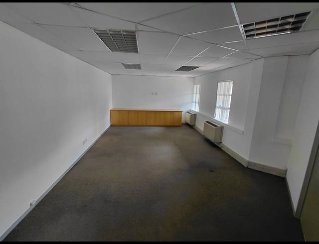 368M² OFFICE TO LET IN FOURWAYS